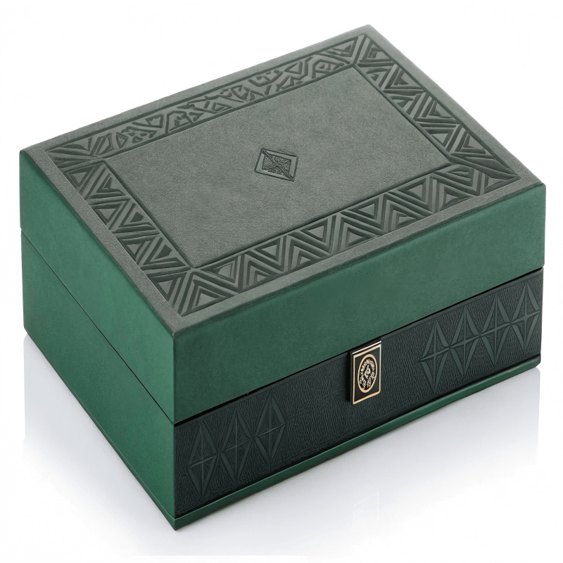 Plastic-free collectible toy box made of recycled molded pulp and FSC cardboard for sustainable movie merch